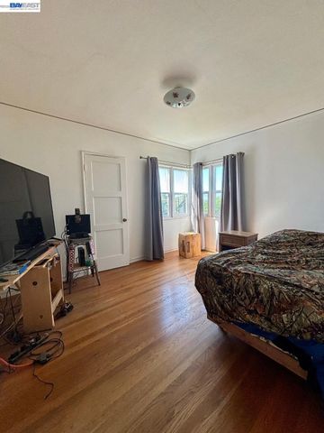 4101 Mountain View Ave, Oakland, CA 94605