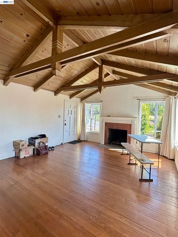 4101 Mountain View Ave, Oakland, CA 94605