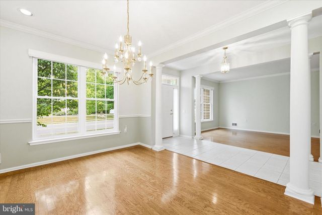 6 VALLEY STREAM PL, Barnegat, NJ 08005