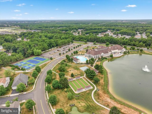 6 VALLEY STREAM PL, Barnegat, NJ 08005