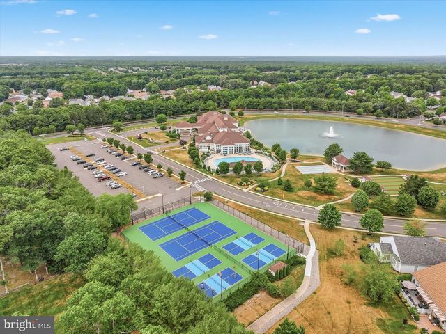 6 VALLEY STREAM PL, Barnegat, NJ 08005