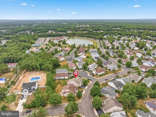 6 VALLEY STREAM PL, Barnegat, NJ 08005