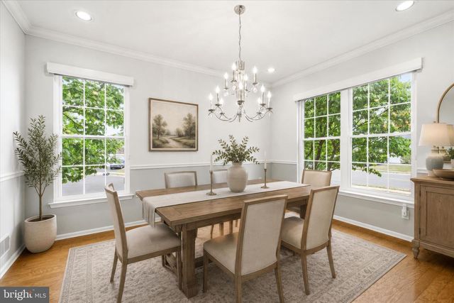 6 VALLEY STREAM PL, Barnegat, NJ 08005