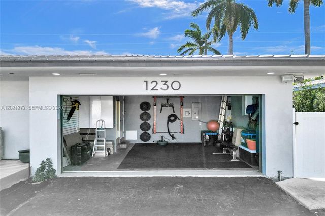 1230 Adams St, Hollywood, FL 33019