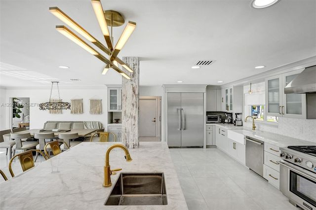 1230 Adams St, Hollywood, FL 33019