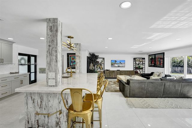 1230 Adams St, Hollywood, FL 33019