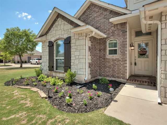 16201 Capulet Drive, Edmond, OK 73013