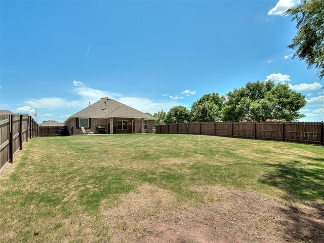 16201 Capulet Drive, Edmond, OK 73013