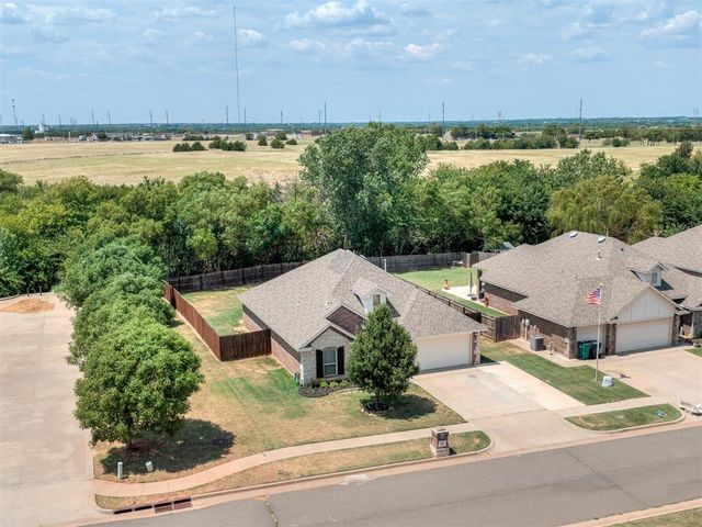 16201 Capulet Drive, Edmond, OK 73013
