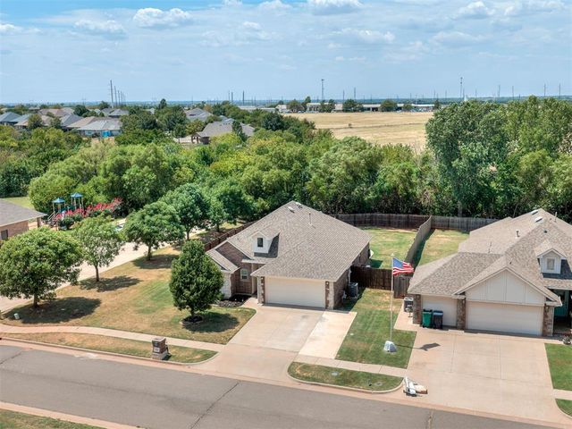 16201 Capulet Drive, Edmond, OK 73013