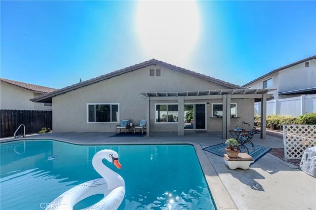 2096 W Ontario, Corona, CA 92882