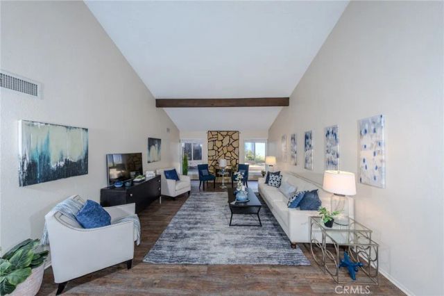 2096 W Ontario, Corona, CA 92882