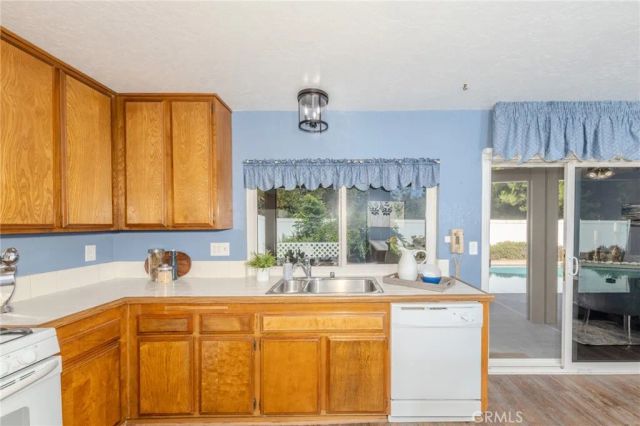 2096 W Ontario, Corona, CA 92882