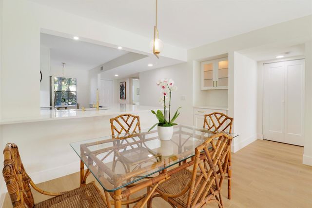 1001 Pinecrest Circle C, Jupiter, FL 33458