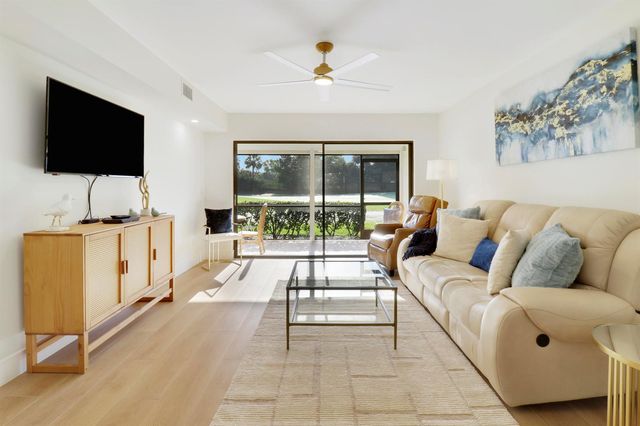 1001 Pinecrest Circle C, Jupiter, FL 33458