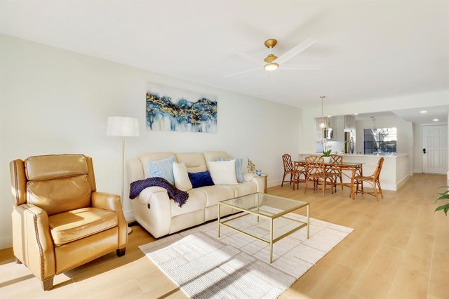 1001 Pinecrest Circle C, Jupiter, FL 33458