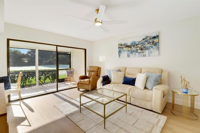 1001 Pinecrest Circle C, Jupiter, FL 33458