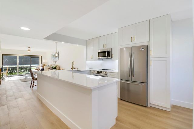 1001 Pinecrest Circle C, Jupiter, FL 33458