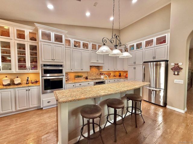 1623 Swallow Dr, El Cajon, CA 92020