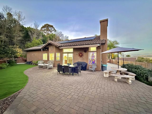 1623 Swallow Dr, El Cajon, CA 92020