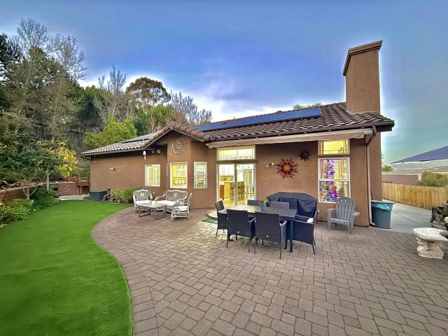 1623 Swallow Dr, El Cajon, CA 92020