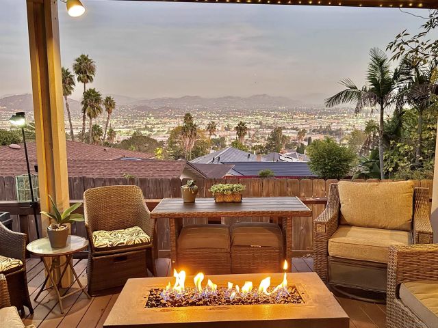 1623 Swallow Dr, El Cajon, CA 92020