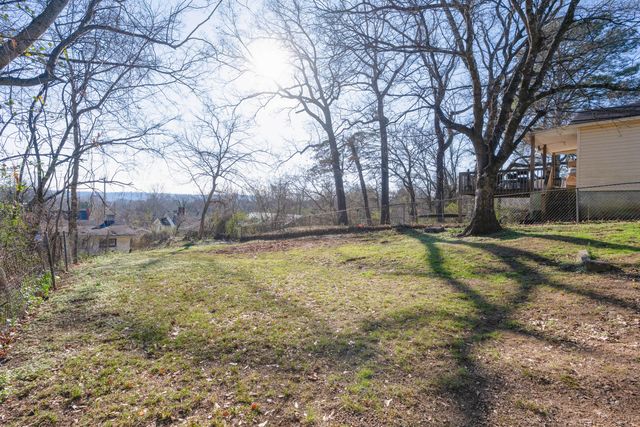 5220 Slayton Avenue, Chattanooga, TN 37410