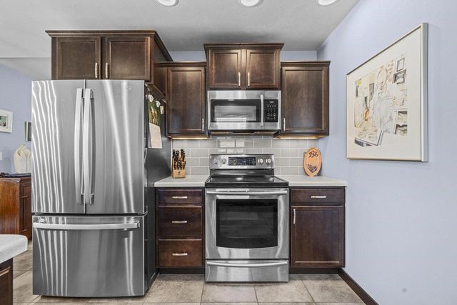 N2334 HEAVENLY DRIVE, Greenville, WI 54942