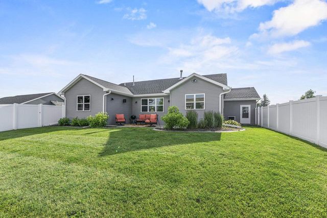 N2334 HEAVENLY DRIVE, Greenville, WI 54942