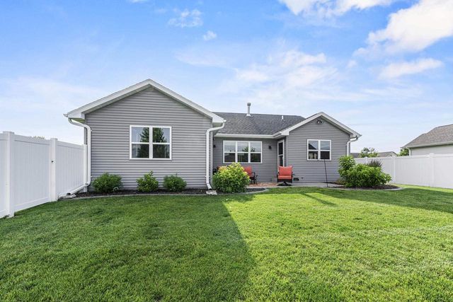 N2334 HEAVENLY DRIVE, Greenville, WI 54942