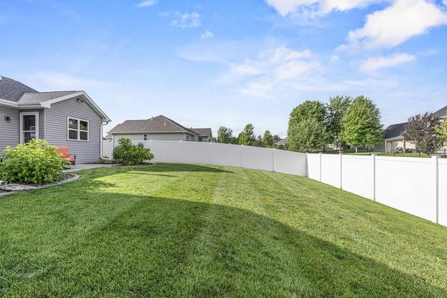 N2334 HEAVENLY DRIVE, Greenville, WI 54942