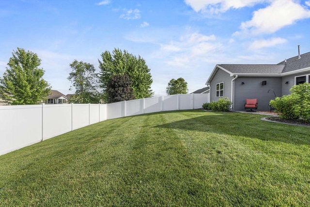 N2334 HEAVENLY DRIVE, Greenville, WI 54942