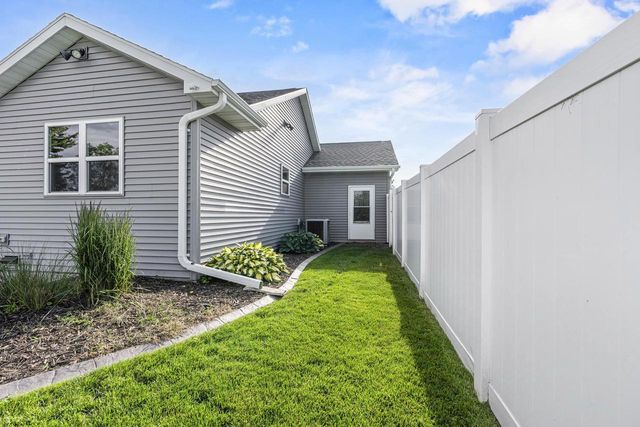 N2334 HEAVENLY DRIVE, Greenville, WI 54942