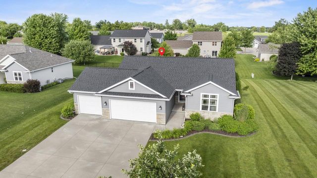 N2334 HEAVENLY DRIVE, Greenville, WI 54942