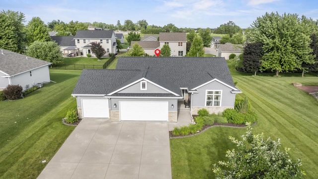 N2334 HEAVENLY DRIVE, Greenville, WI 54942
