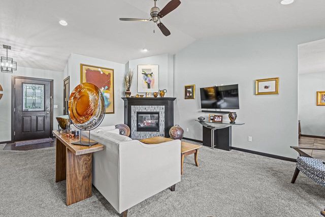 N2334 HEAVENLY DRIVE, Greenville, WI 54942