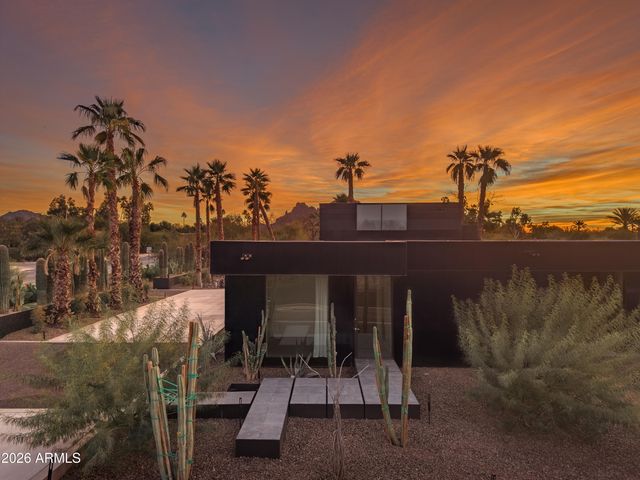 3427 E STANFORD Drive, Paradise Valley, AZ 85253