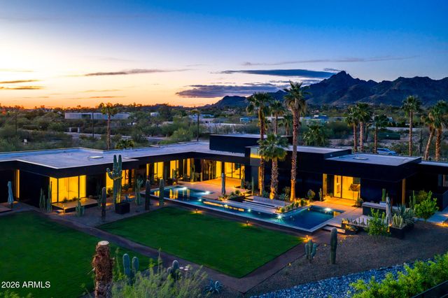 3427 E STANFORD Drive, Paradise Valley, AZ 85253
