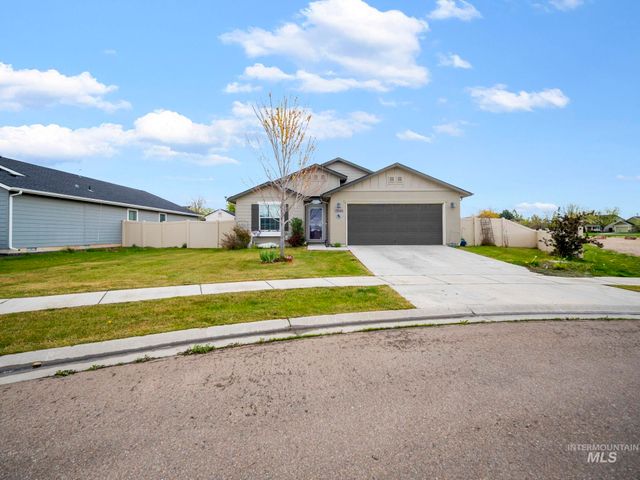 17546 N Newdale Ave, Nampa, ID 83687