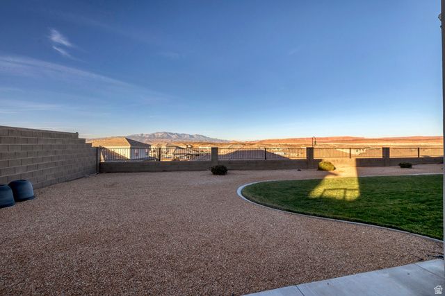 3461 E BARREL ROLL DR, St. George, UT 84790