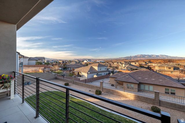 3461 E BARREL ROLL DR, St. George, UT 84790