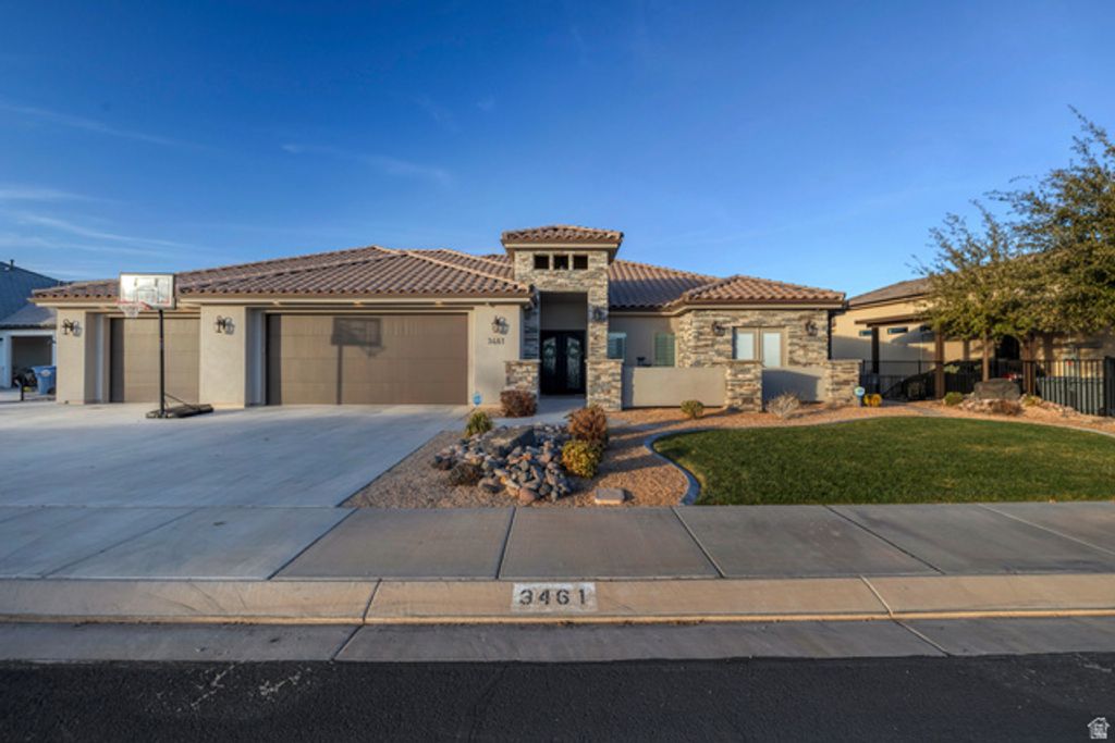 3461 E BARREL ROLL DR, St. George, UT 84790