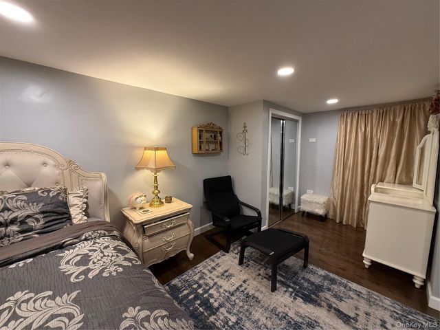 1626 Paula Lane, East Meadow, NY 11554