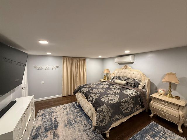 1626 Paula Lane, East Meadow, NY 11554