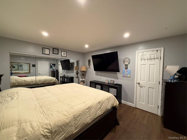 1626 Paula Lane, East Meadow, NY 11554