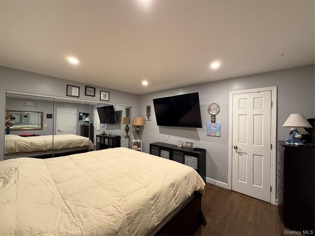 1626 Paula Lane, East Meadow, NY 11554