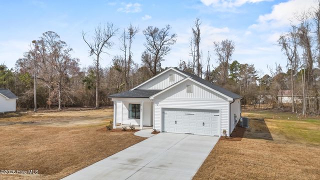 406 Alice Lane, Burgaw, NC 28425