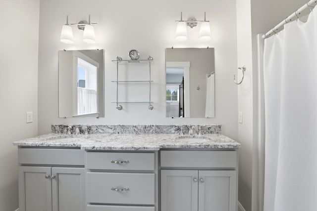 88 White Clover Trl, Plymouth, MA 02360