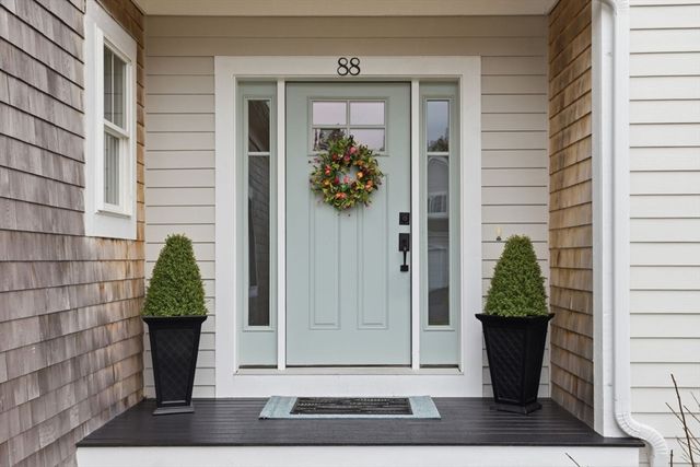 88 White Clover Trl, Plymouth, MA 02360