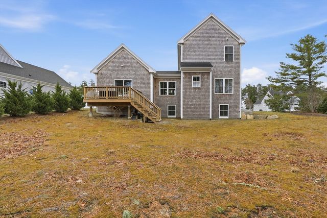 88 White Clover Trl, Plymouth, MA 02360